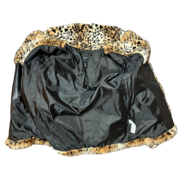 Forever 21 Faux Fur Coat - Picture 13 of 15